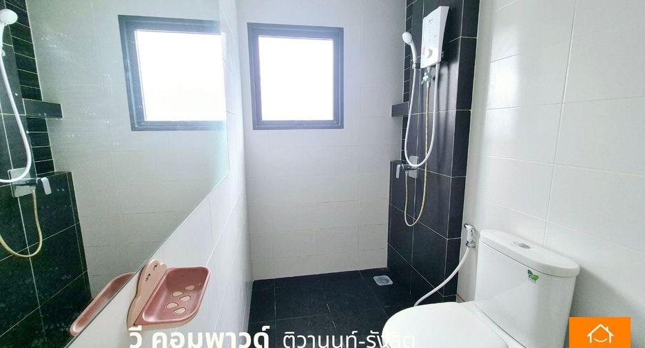 For sale 3 bedrooms house in Mueang Pathum Thani, Pathum Thani