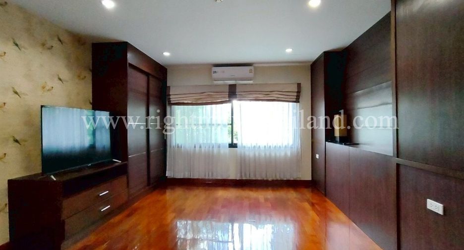 出租 3 卧室 公寓式住宅 在 Khlong Toei, 曼谷