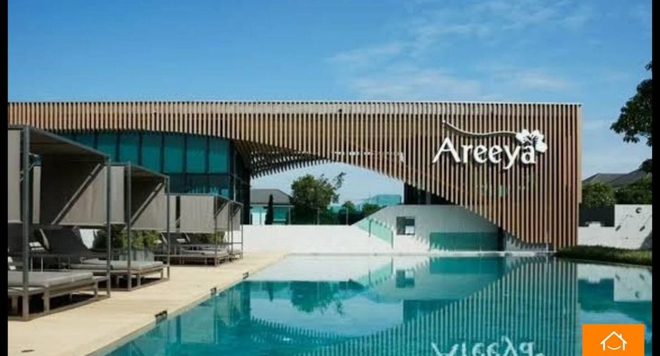 For sale 4 bedrooms townhouse in Khlong Sam Wa, Bangkok