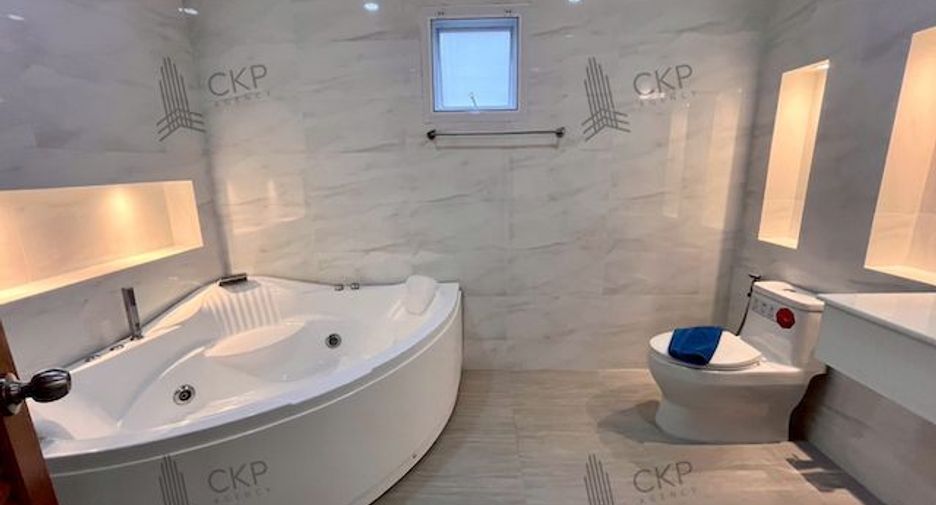 For rent and for sale 4 bedrooms house in Pran Buri, Prachuap Khiri Khan