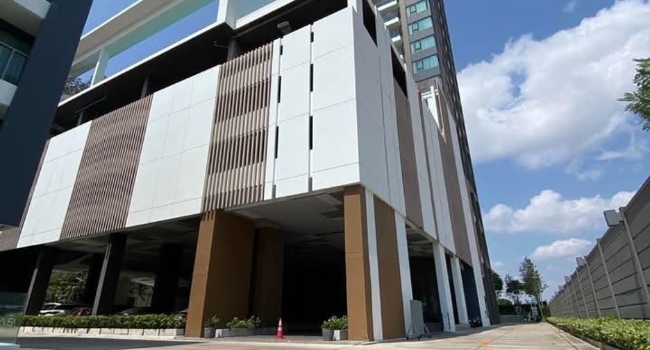 For sale 3 bedrooms condo in Bang Lamung, Chonburi