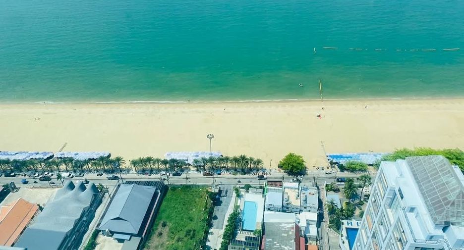 For sale 3 bedrooms condo in Bang Lamung, Chonburi