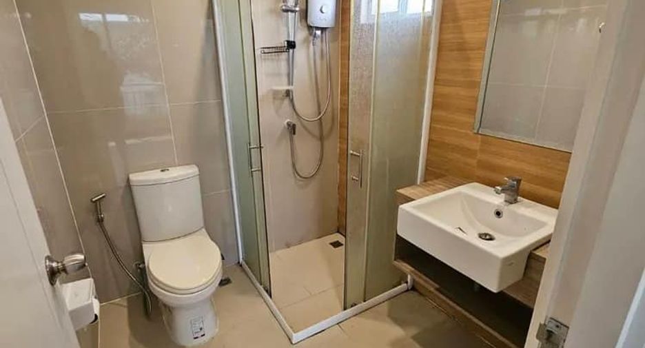 Casa adosada en venta de 3 habitaciones en Mueang Chiang Mai, Chiang Mai