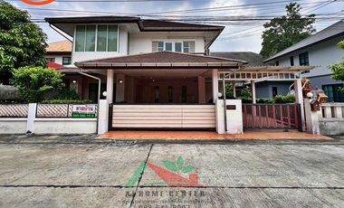 For sale 5 bedrooms house in Khan Na Yao, Bangkok