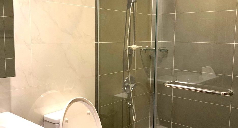 For sale 2 bedrooms condo in Watthana, Bangkok