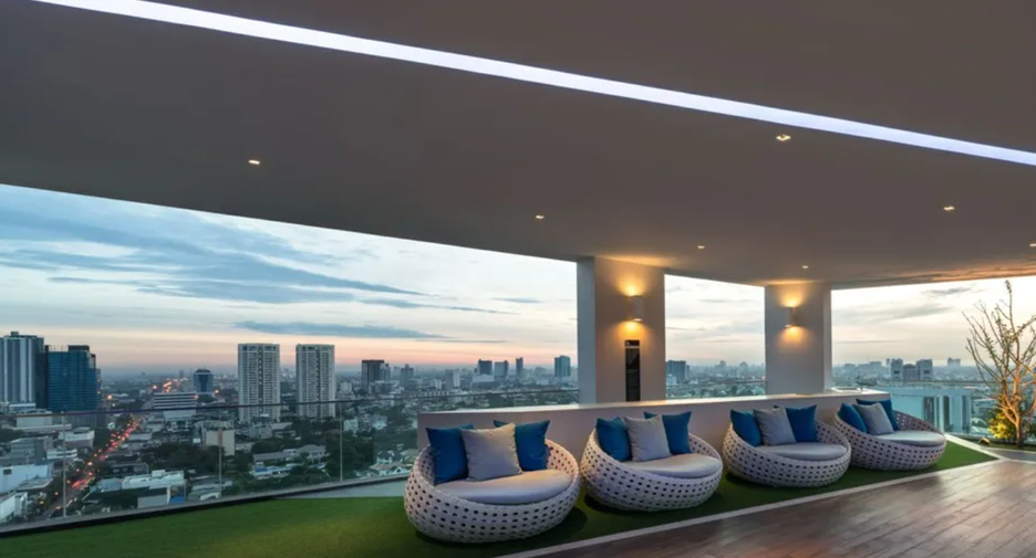 For sale 2 bedrooms condo in Watthana, Bangkok