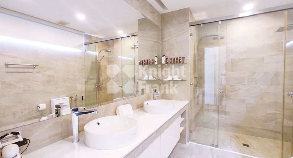 For sale 4 bedrooms villa in Thalang, Phuket