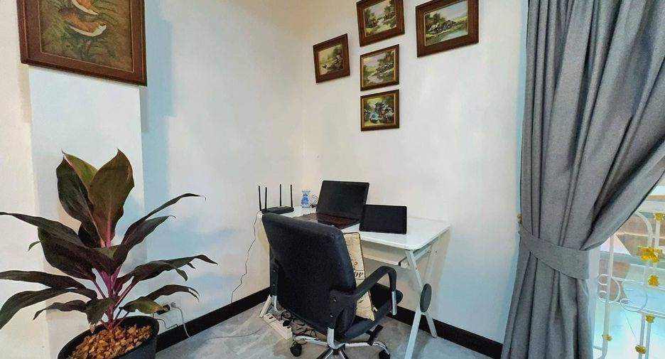 For rent 3 bedrooms house in North Pattaya, Pattaya