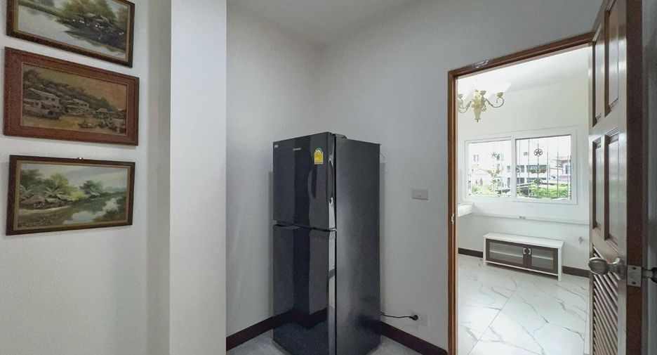For rent 3 bedrooms house in North Pattaya, Pattaya