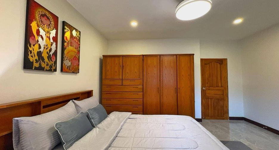For rent 3 bedrooms house in North Pattaya, Pattaya