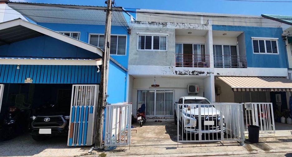 For sale 3 bedrooms townhouse in Mueang Chachoengsao, Chachoengsao