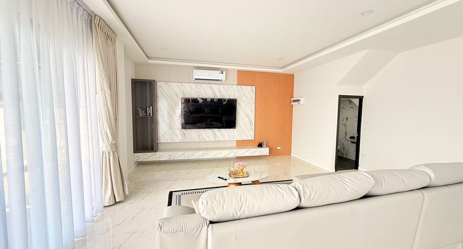 Villa en venta de 4 habitaciones en Jomtien, Pattaya