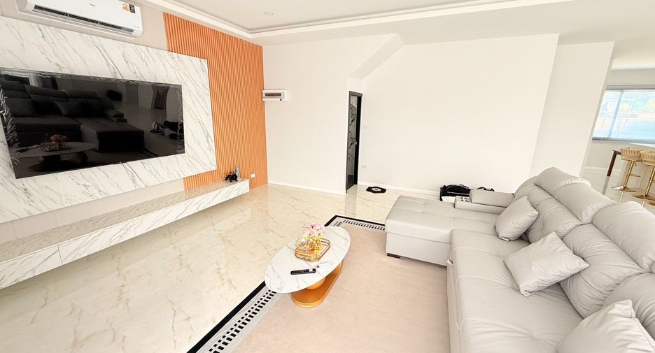 Villa en venta de 4 habitaciones en Jomtien, Pattaya
