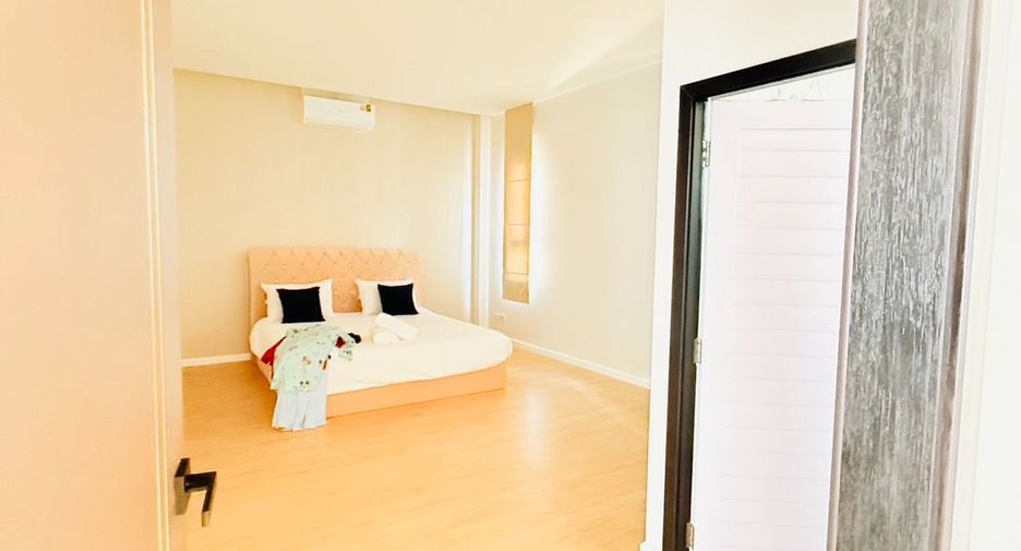 Villa en venta de 4 habitaciones en Jomtien, Pattaya