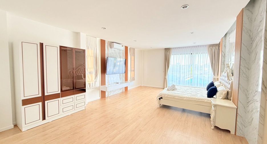 For sale 4 bedrooms villa in Jomtien, Pattaya