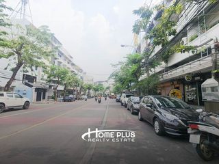 For sale 3 bed office in Bang Kho Laem, Bangkok