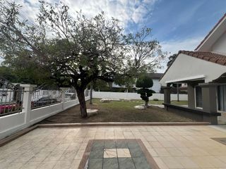 For sale 3 bed house in Mueang Pathum Thani, Pathum Thani