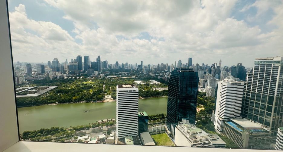 Wohnung zur Miete mit 3 Zimmer in Khlong Toei, Bangkok