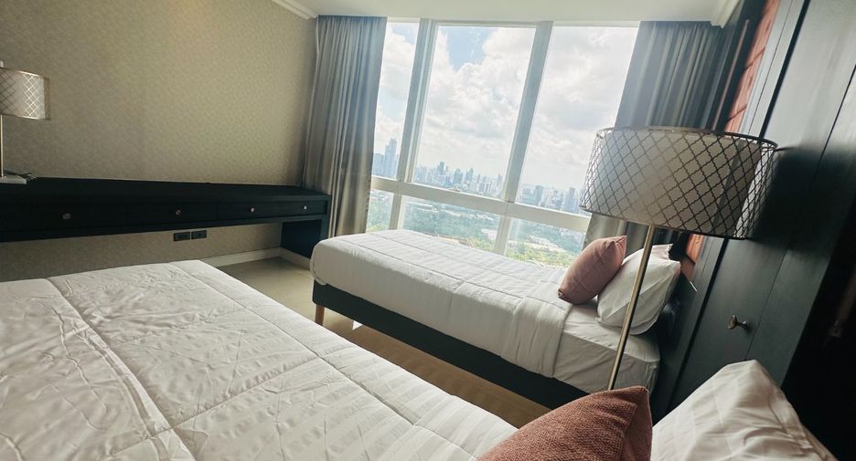 Wohnung zur Miete mit 3 Zimmer in Khlong Toei, Bangkok
