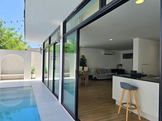 Villa en alquiler y en venta de 4 habitaciones en Mueang Chiang Mai, Chiang Mai