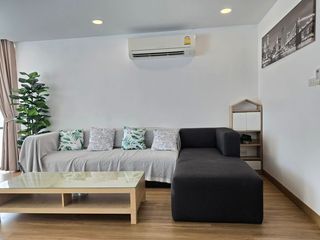 Villa en alquiler y en venta de 4 habitaciones en Mueang Chiang Mai, Chiang Mai