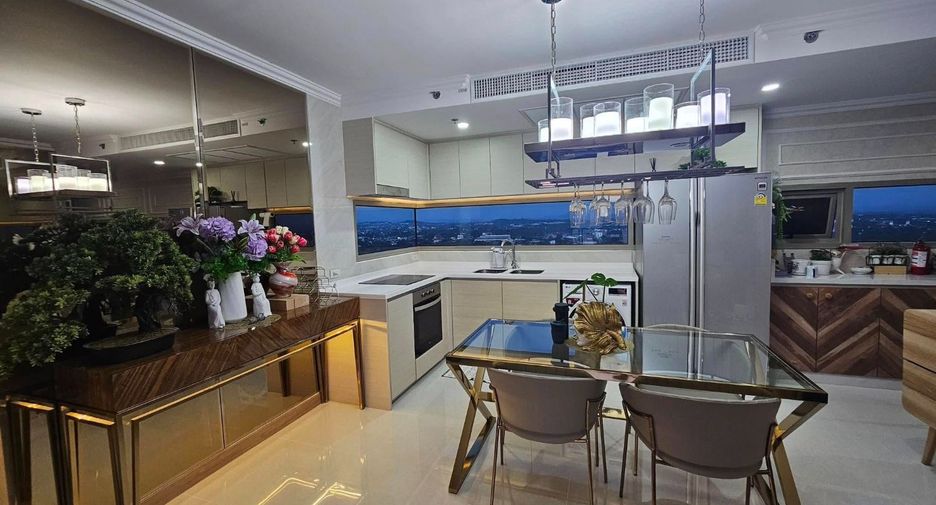 For sale 2 ベッドルーム condo in Bang Lamung, Chonburi