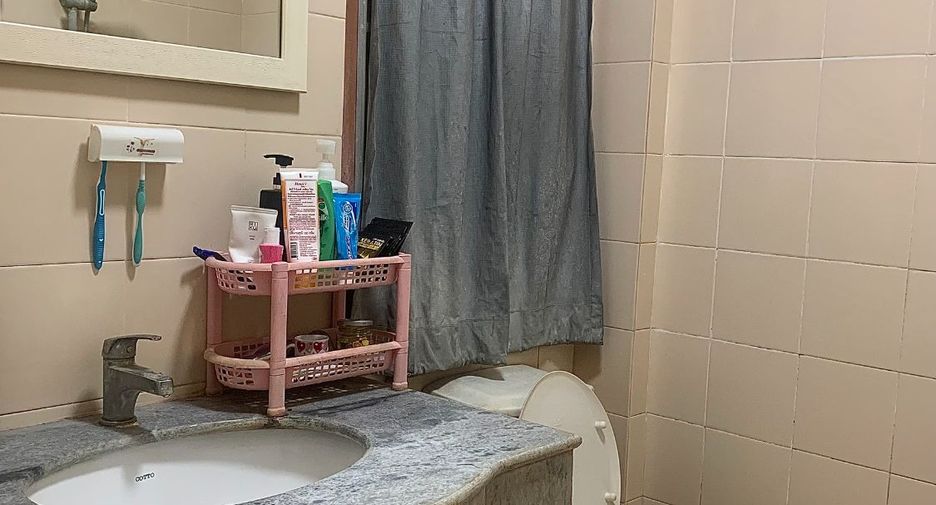 Продажа 2 спальни таунхаус в Khlong Luang, Патумтани