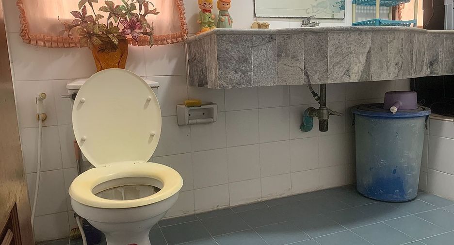 Продажа 2 спальни таунхаус в Khlong Luang, Патумтани