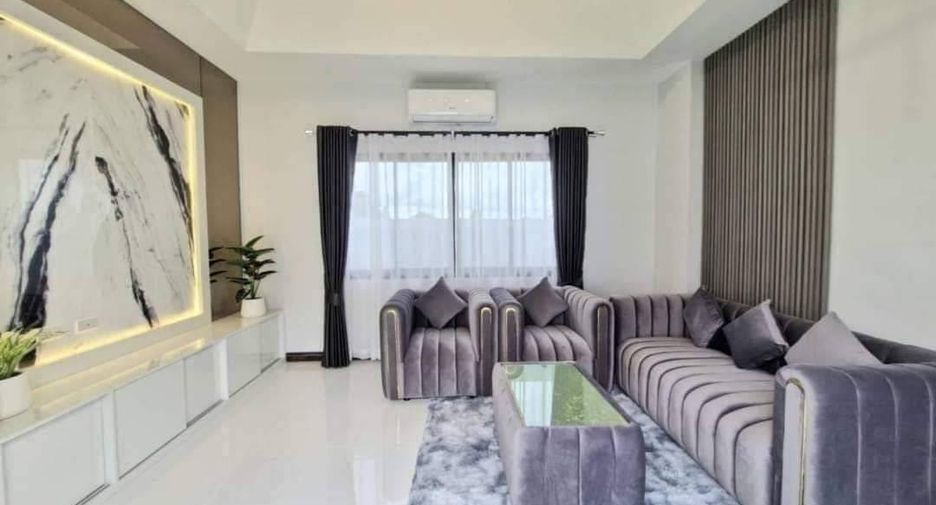 Haus zur Miete und zum Kauf mit 3 Zimmer in Bang Lamung, Chonburi