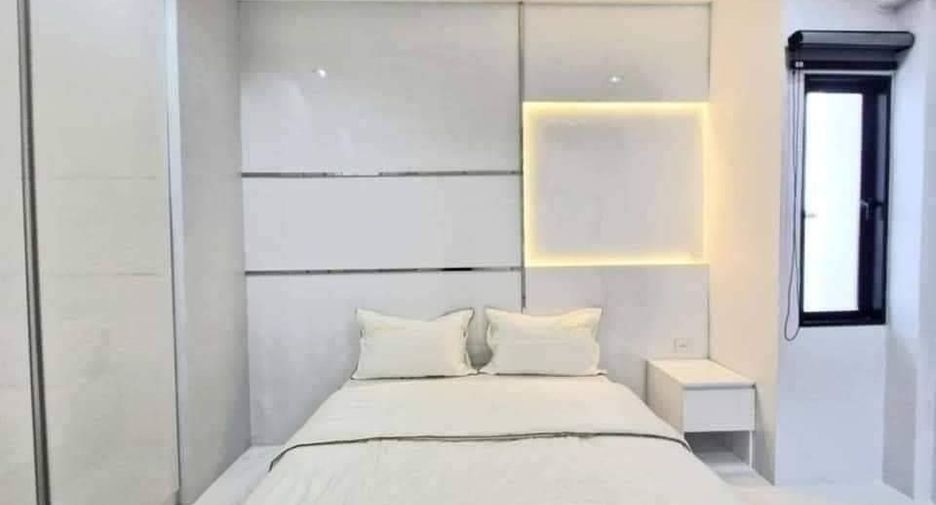 Haus zur Miete und zum Kauf mit 3 Zimmer in Bang Lamung, Chonburi