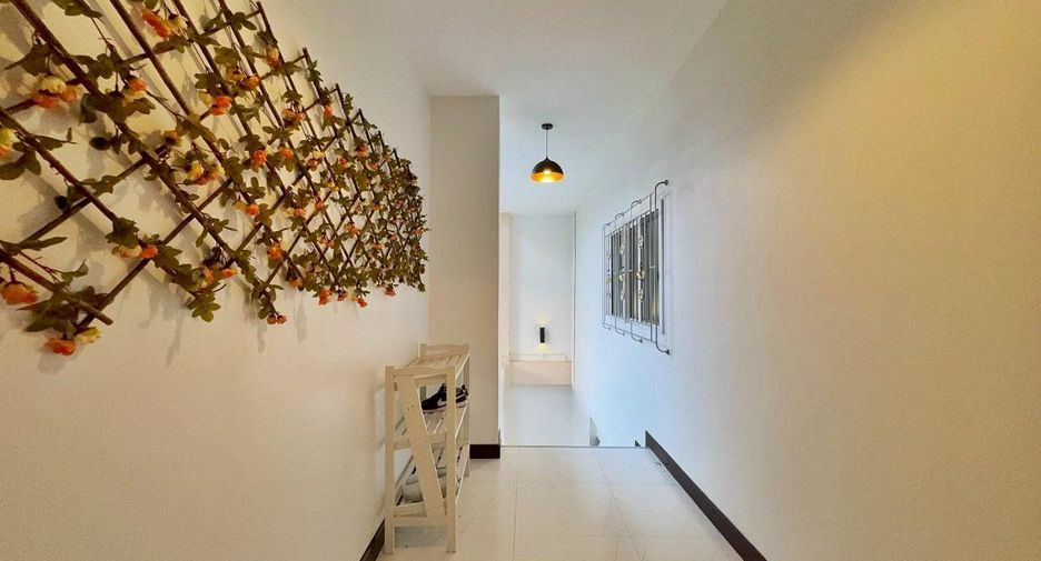 For rent 3 bedrooms house in Bang Lamung, Chonburi