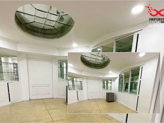 For sale 5 Beds house in Wang Thonglang, Bangkok