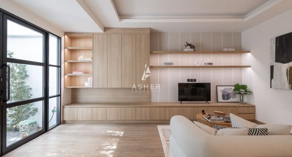 Haus zum Kauf mit 4 Zimmer in Watthana, Bangkok