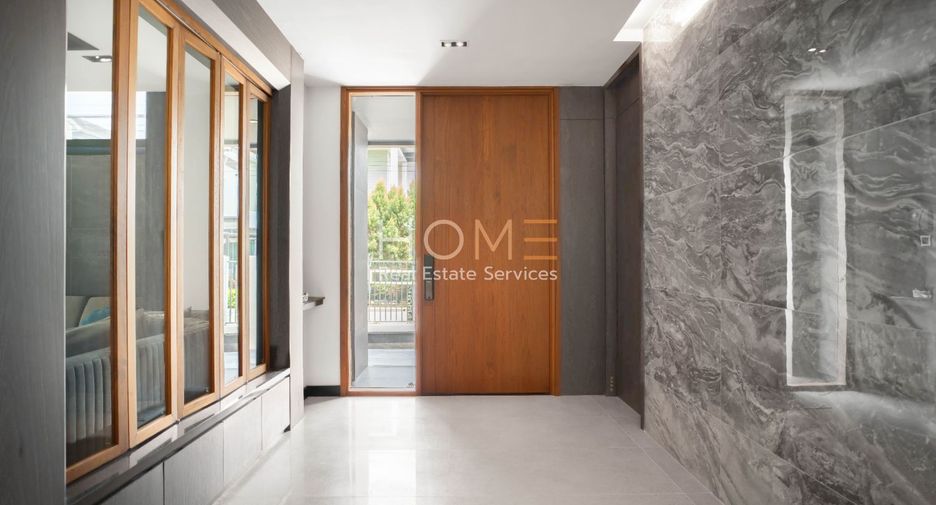 For sale 4 bedrooms house in Khan Na Yao, Bangkok