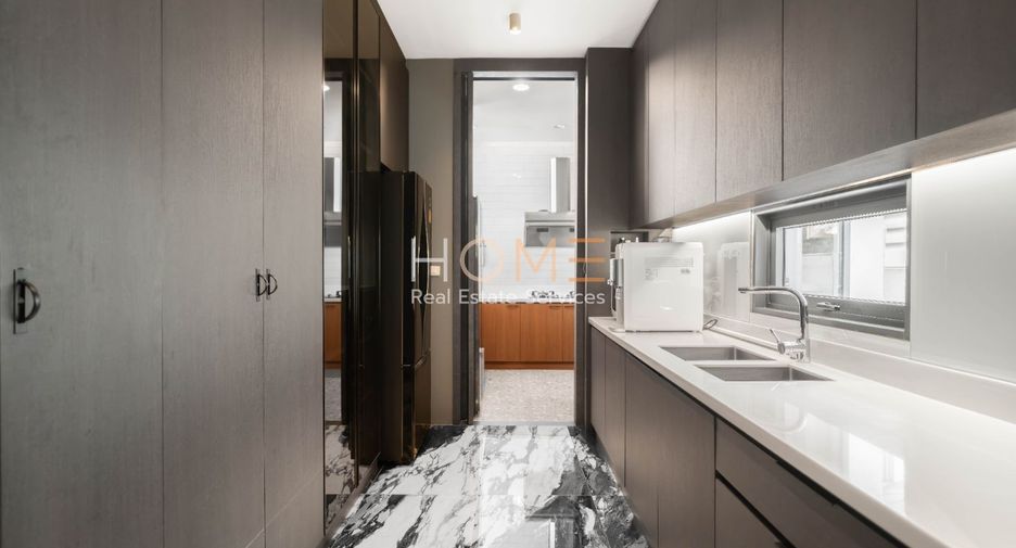 For sale 4 bedrooms house in Khan Na Yao, Bangkok