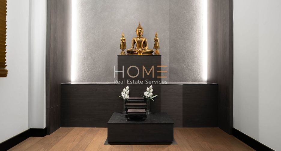 For sale 4 bedrooms house in Khan Na Yao, Bangkok