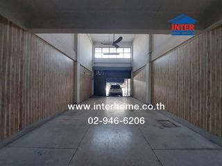 For sale 5 Beds retail Space in Mueang Samut Prakan, Samut Prakan