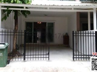 Casa adosada en alquiler de 3 habitaciones en Khan Na Yao, Bangkok
