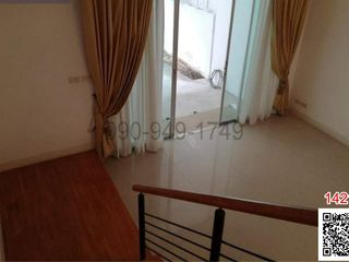 Casa adosada en alquiler de 3 habitaciones en Khan Na Yao, Bangkok
