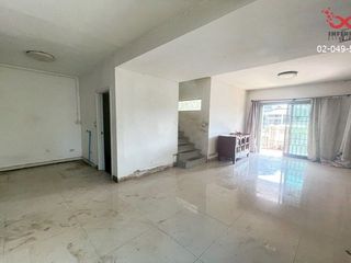 For sale 3 Beds townhouse in Bang Len, Nakhon Pathom