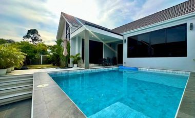 Villa zum Kauf mit 3 Zimmer in Bang Lamung, Chonburi