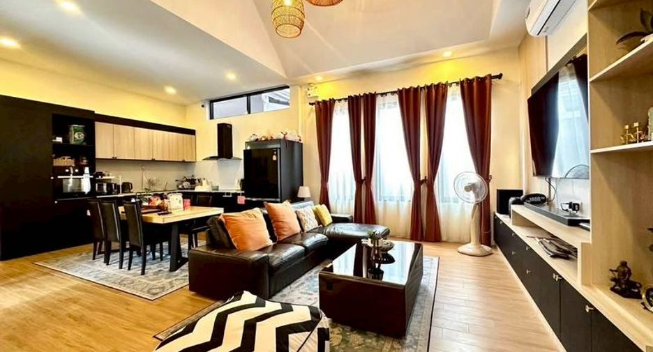 For sale 3 bedrooms villa in Bang Lamung, Chonburi