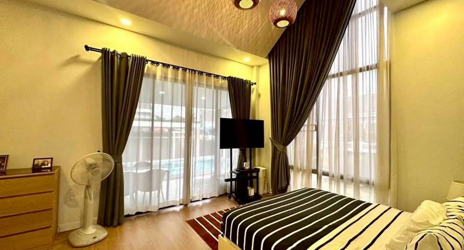 For sale 3 bedrooms villa in Bang Lamung, Chonburi
