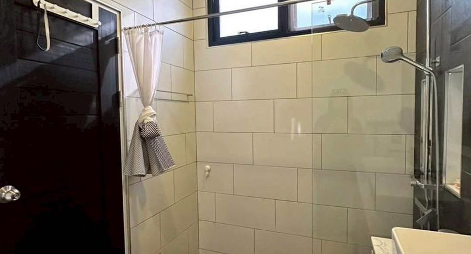 For sale 3 bedrooms villa in Bang Lamung, Chonburi