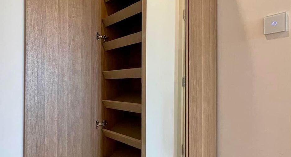 For rent 2 bedrooms condo in Pathum Wan, Bangkok
