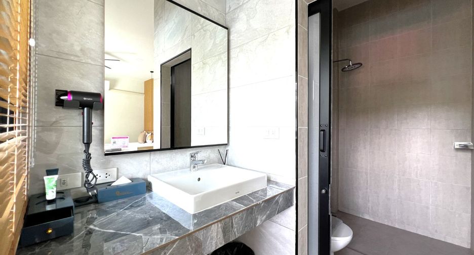 For sale 12 bedrooms retail Space in Mueang Krabi, Krabi