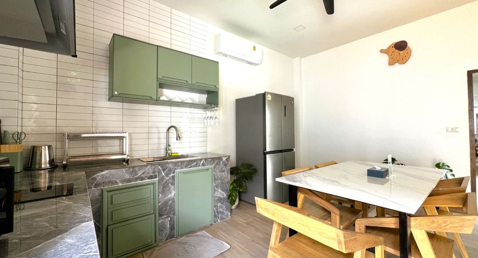 For sale 12 bedrooms retail Space in Mueang Krabi, Krabi