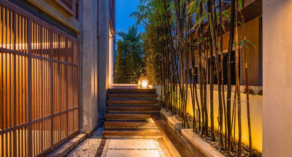 For sale 6 bedrooms villa in Mueang Krabi, Krabi