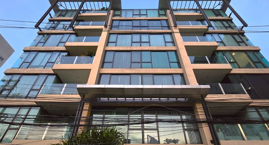 For rent 1 bed condo in Pathum Wan, Bangkok