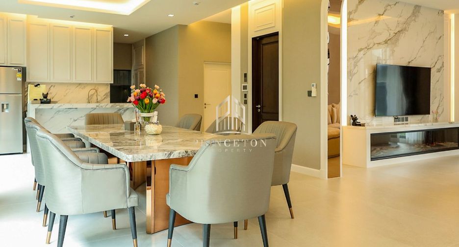 For rent and for sale 4 bedrooms house in Lat Krabang, Bangkok